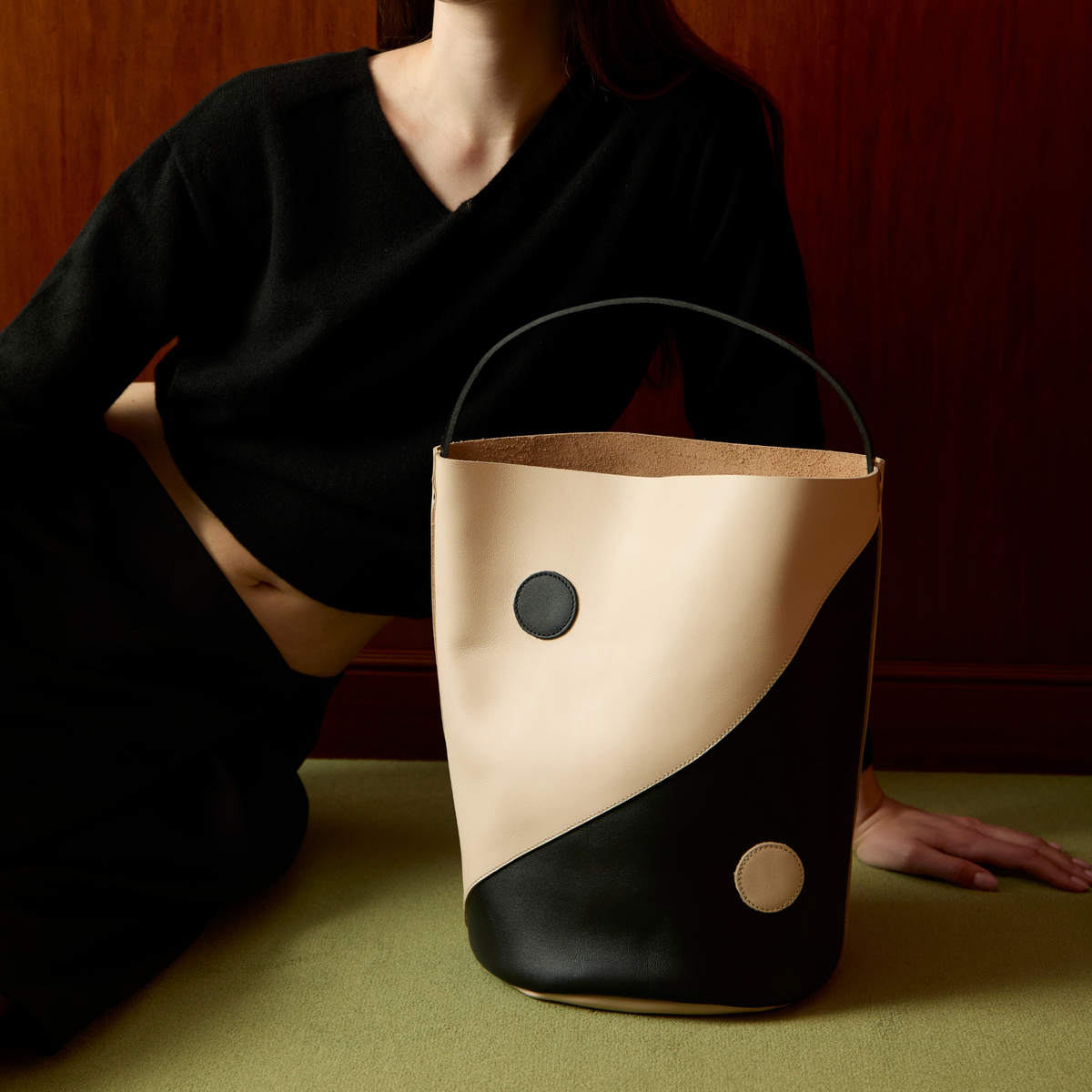 Bucket Yin Yang
