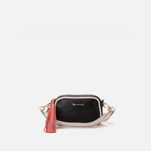 Bolso pequeño con flecos Samba color negro y hueso, de Mercules