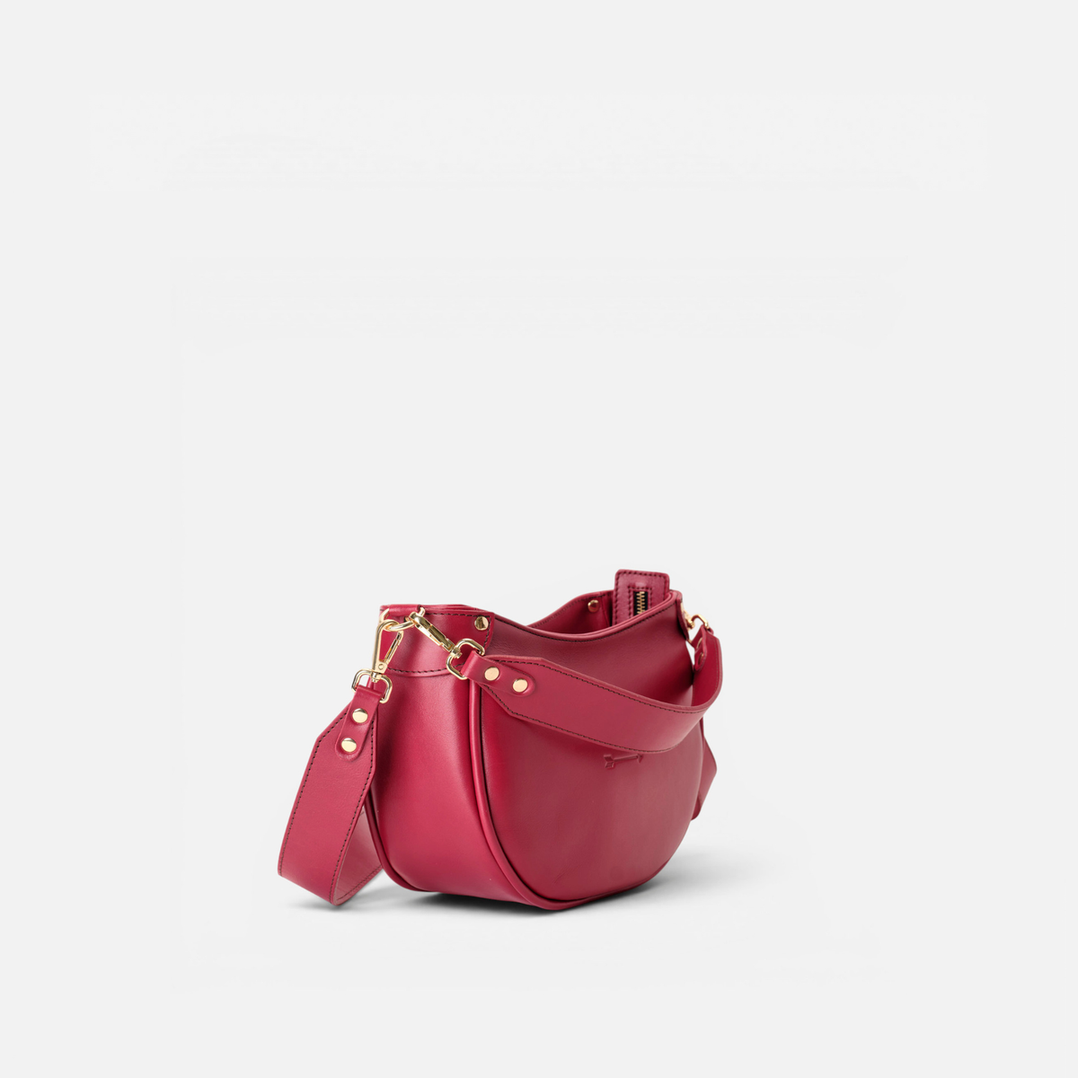 Bolso media luna de piel Coney color rojo lipstick, de Mercules
