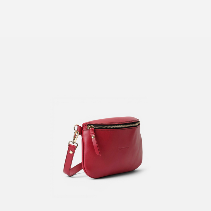 Riñonera de piel Bum bag color rojo lipstick, de Mercules