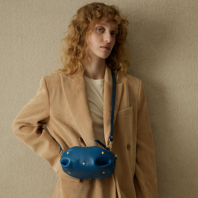 Bolso pequeño con estrellas Wasp color azul marino, de Mercules