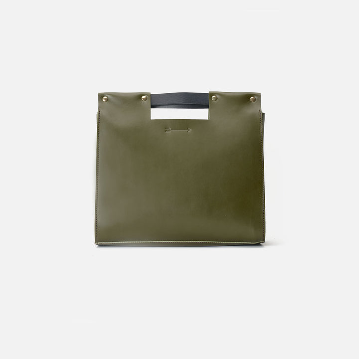 Alamo Satchel Oliva