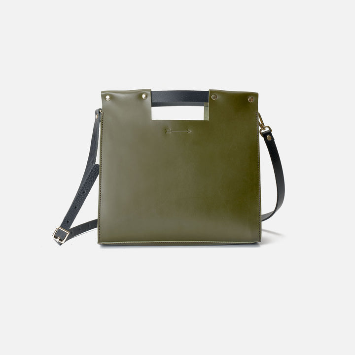 Alamo Satchel Oliva