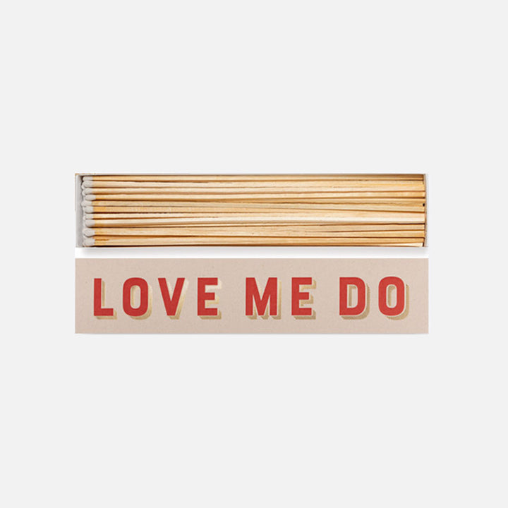 Caja alargada de cerillas Love me do